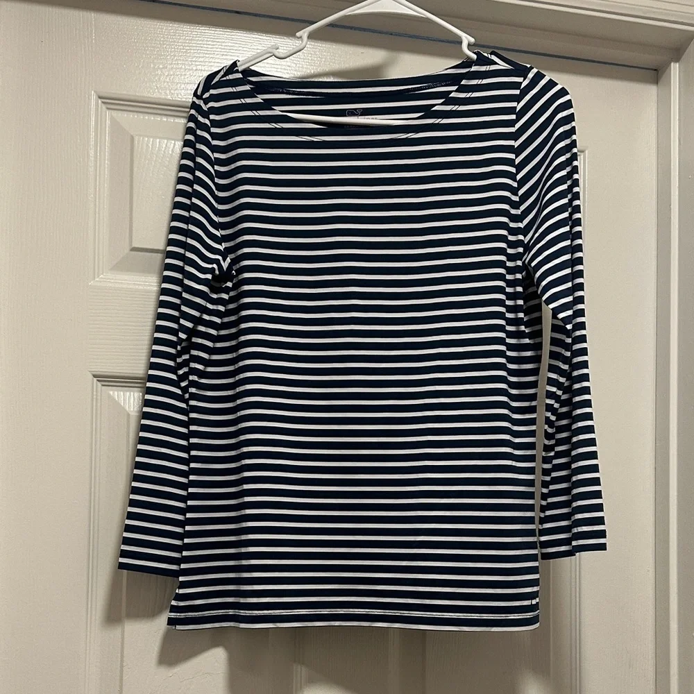 Vineyard vines sankaty Classic Navy and White Striped Long Sleeve Top - Picture 1 of 3